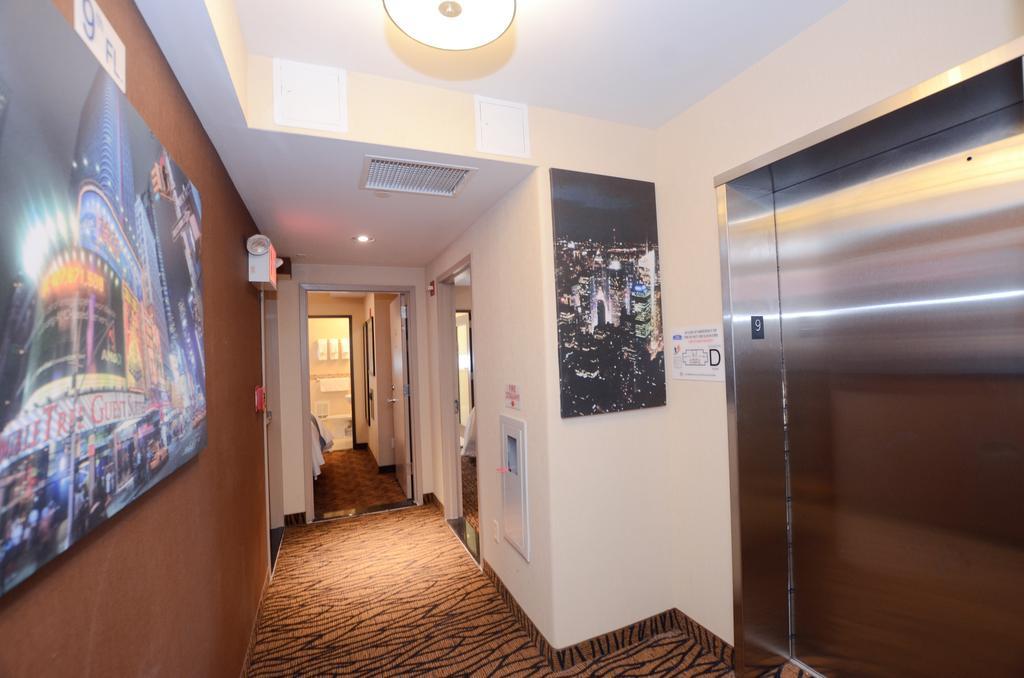Howard Johnson Soho New York Buitenkant foto