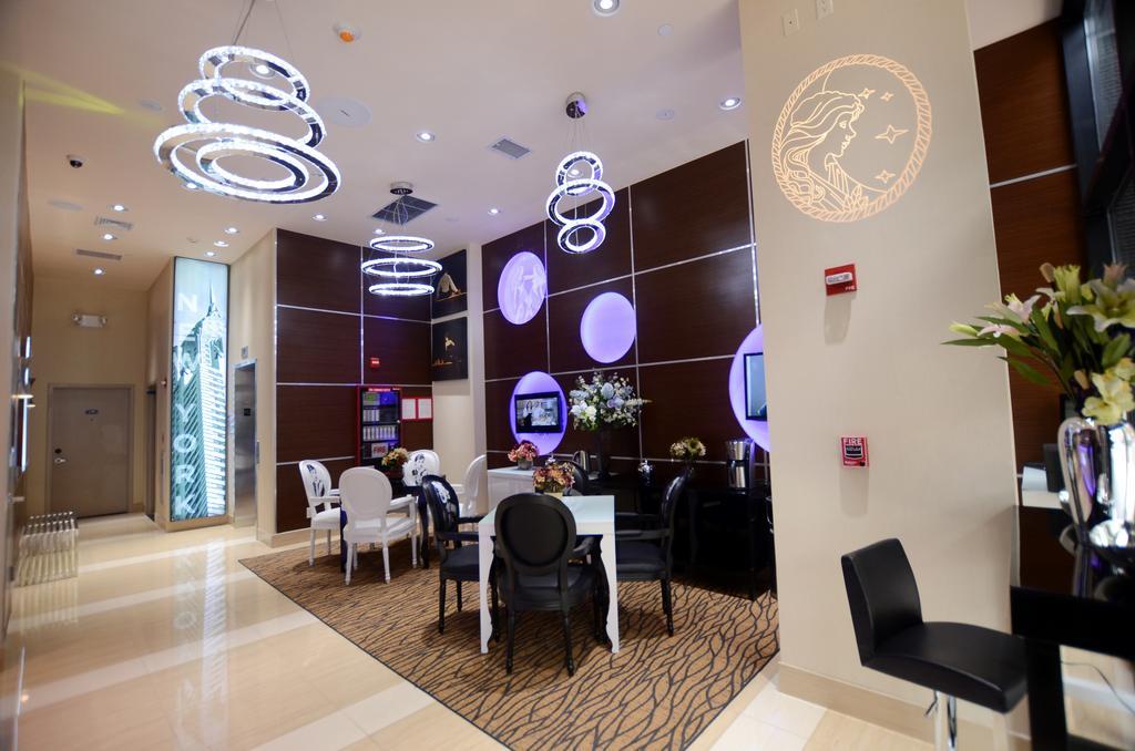Howard Johnson Soho New York Buitenkant foto